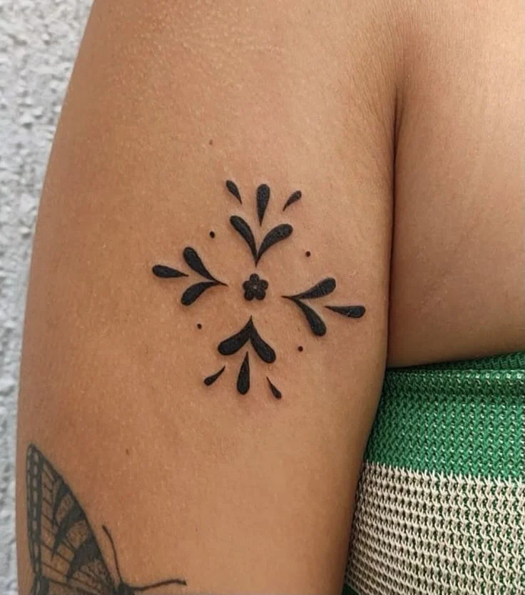 Tattoo Bianco e Nero - Elena Parvu